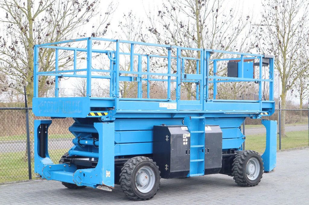 Genie GS-3384 RT | 12 METER | 1.134 KG