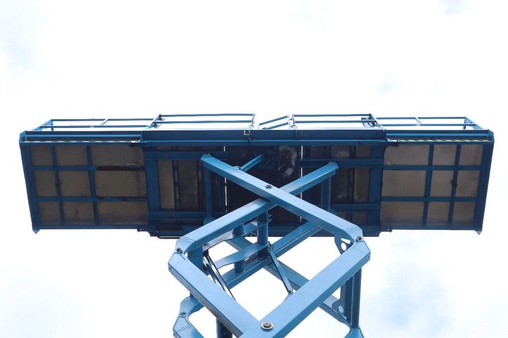 Genie GS-3384 RT | 12 METER | 1.134 KG