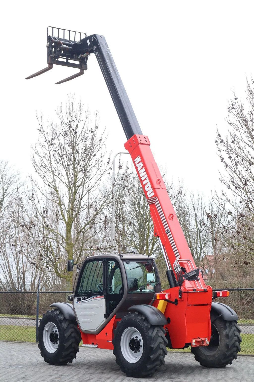 Manitou MT 732 | FORKS | LOW HOURS | LIKE NEW!