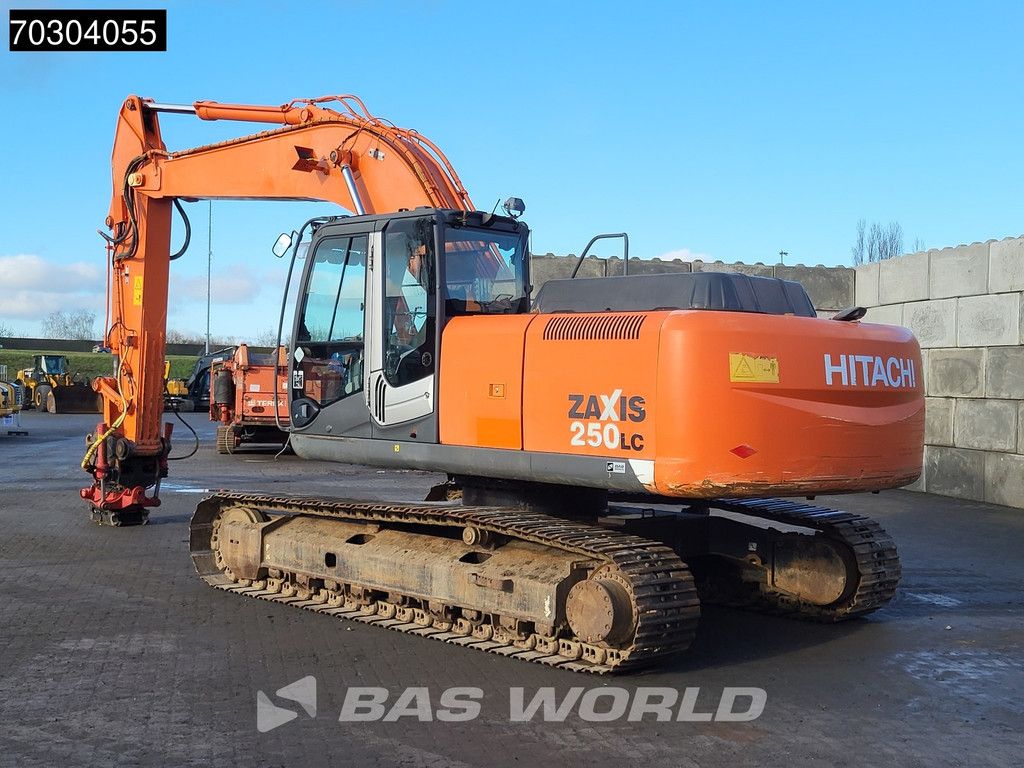 Hitachi ZX250 LC -3 Tiltrotator