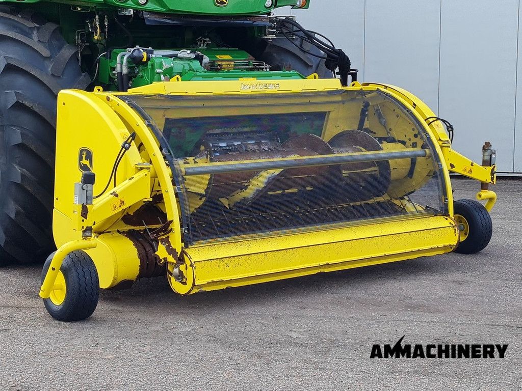 John Deere 9900i including John Deere 639 Premium