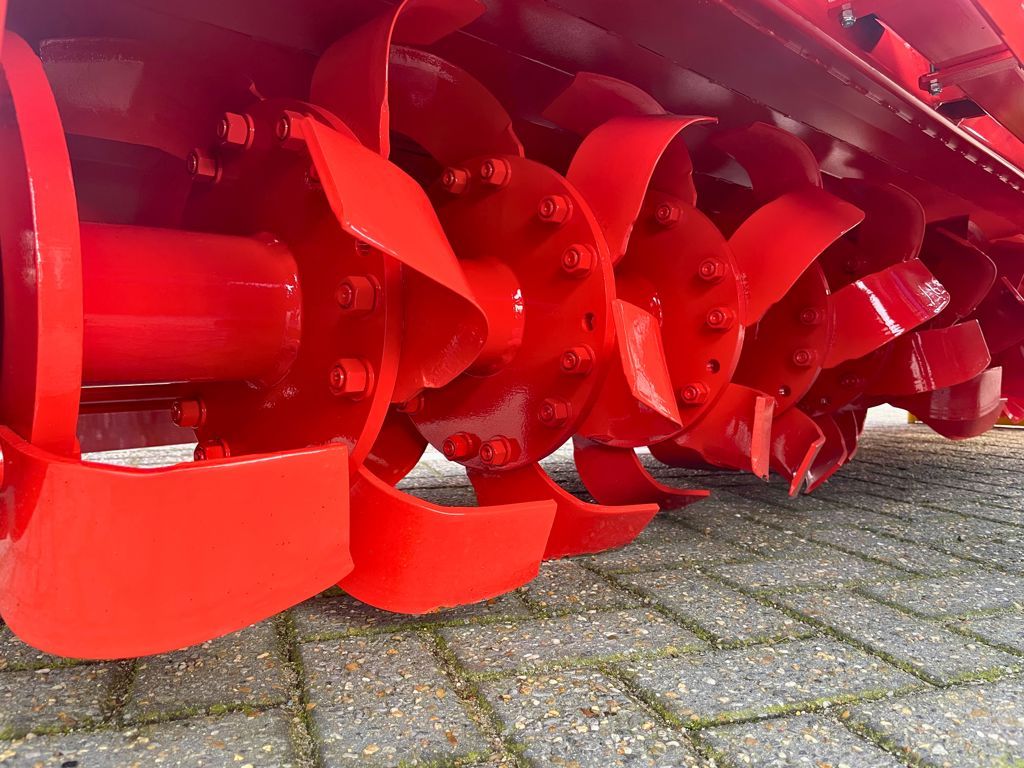 Kuhn EL162-300 Frees met Kooirol