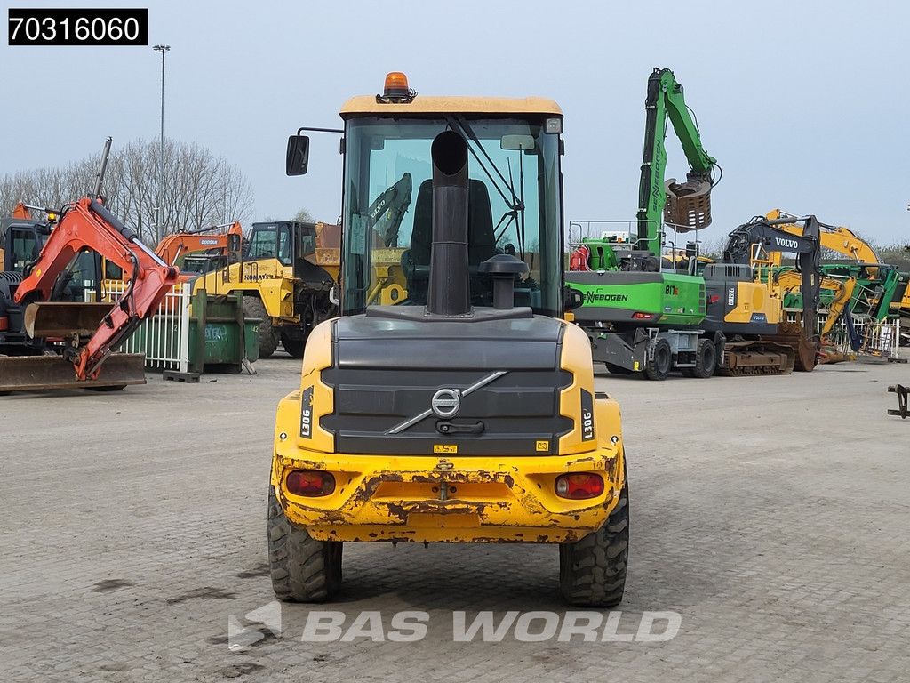 Volvo L30 G