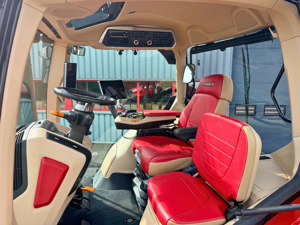 Case IH Optum 300 CVX AFS Connect GPS