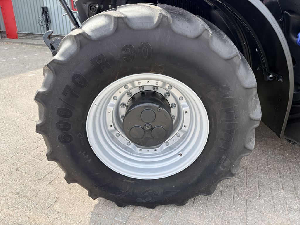 Case IH Optum 300 CVX AFS Connect GPS