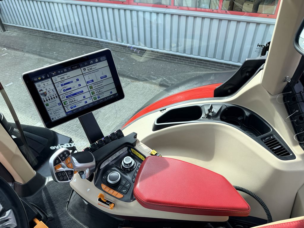 Case IH Optum 300 CVX AFS Connect GPS