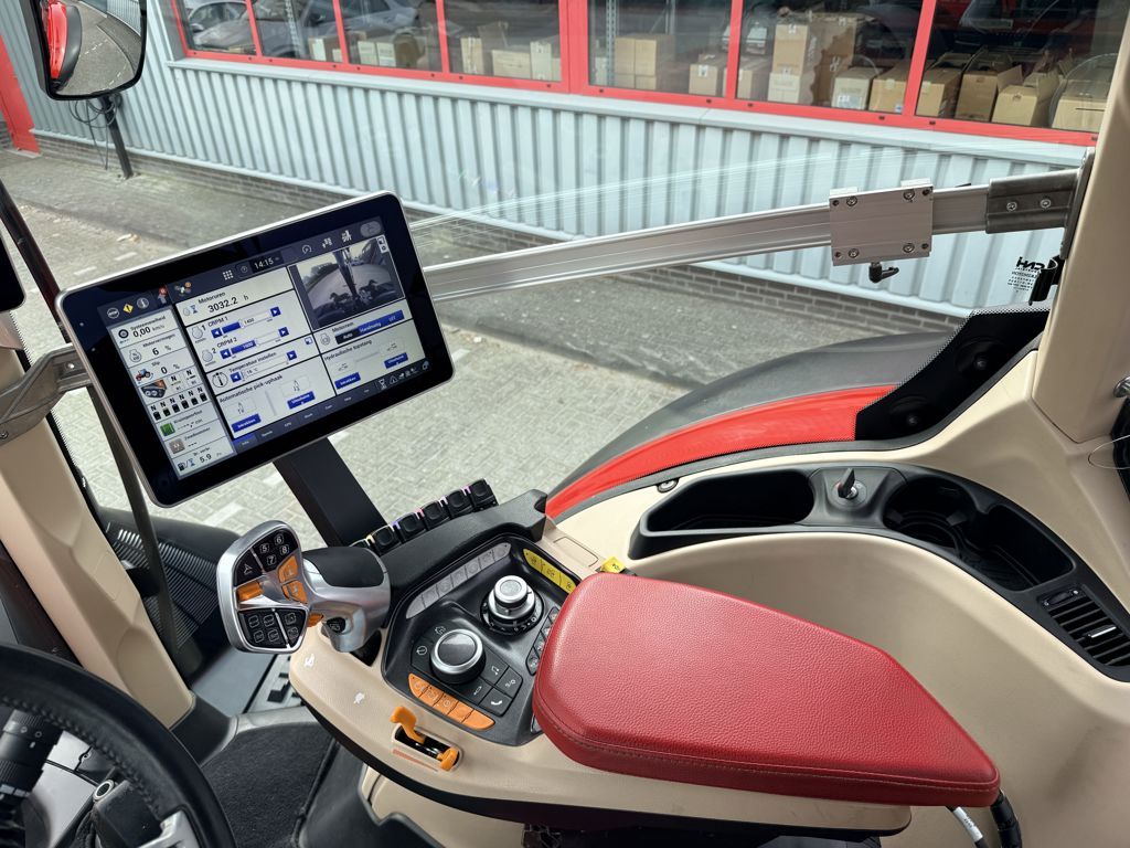 Case IH Optum 300 CVX GPS RTK