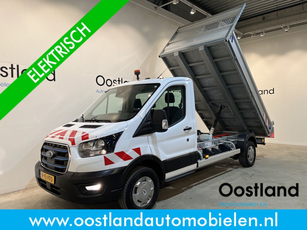 Ford E-Transit 390 (3500 kg) L3 Trend 68 kWh RWD Kipper / Tipper / 100% Elektrisch / Airco / Cruise Control / Camera / CarPlay / Navigatie / 3-Zits / 1.600 KM !!