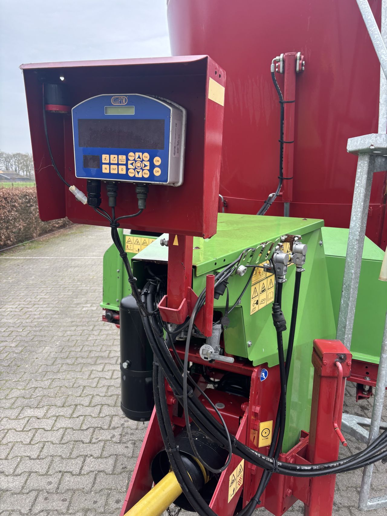 Strautmann verti mix 1451 voermengwagen