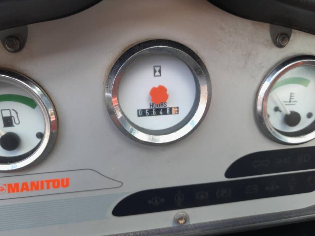 Manitou MT 1030 S verreiker - Grondbak + Vorken