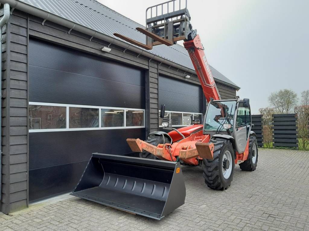 Manitou MT 1030 S verreiker - Grondbak + Vorken