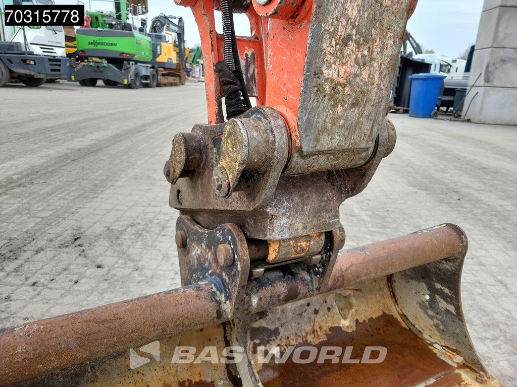 Kubota KX080-4 A/C - 3 Buckets