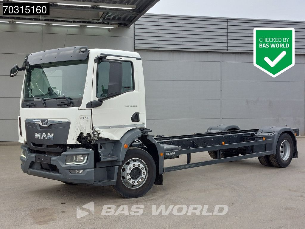 MAN TGM 18.320 4X2 DAMAGED Truck Parking Driveable 18 tons chassis Automatic Euro 6