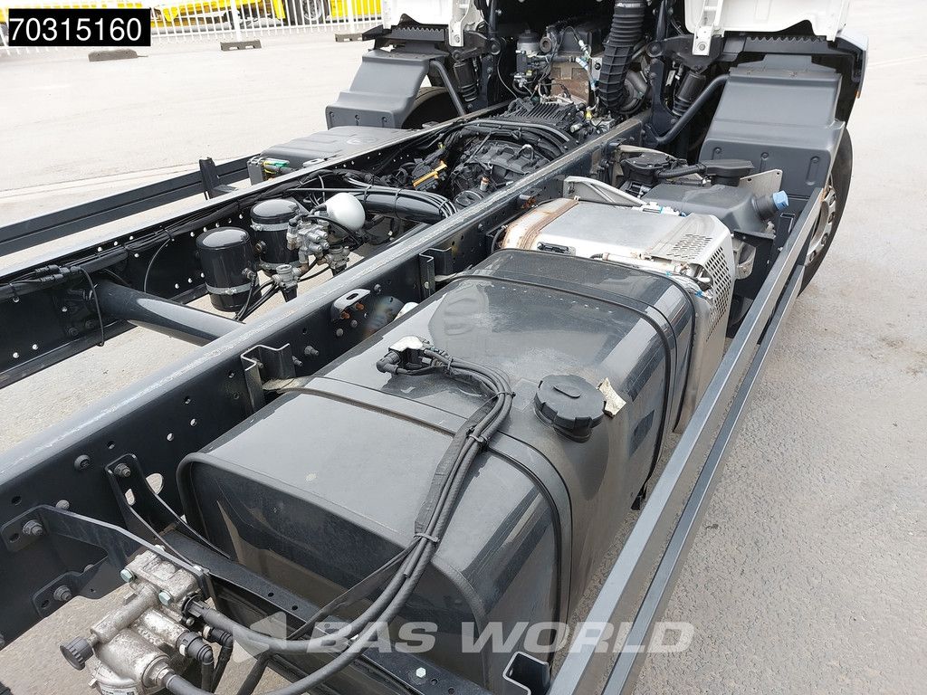 MAN TGM 18.320 4X2 DAMAGED Truck Parking Driveable 18 tons chassis Automatic Euro 6