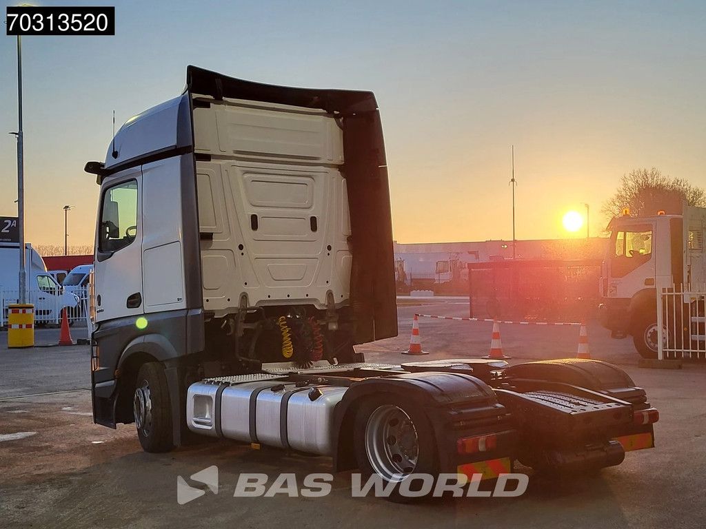Mercedes Actros 1845 4X2 Bigspace Lowdeck Mirrorcam 2x Tank