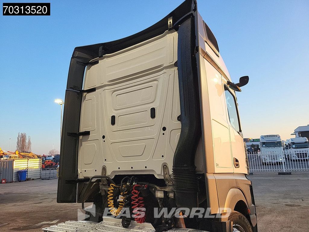 Mercedes Actros 1845 4X2 Bigspace Lowdeck Mirrorcam 2x Tank