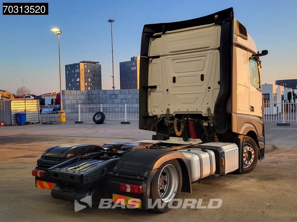 Mercedes Actros 1845 4X2 Bigspace Lowdeck Mirrorcam 2x Tank