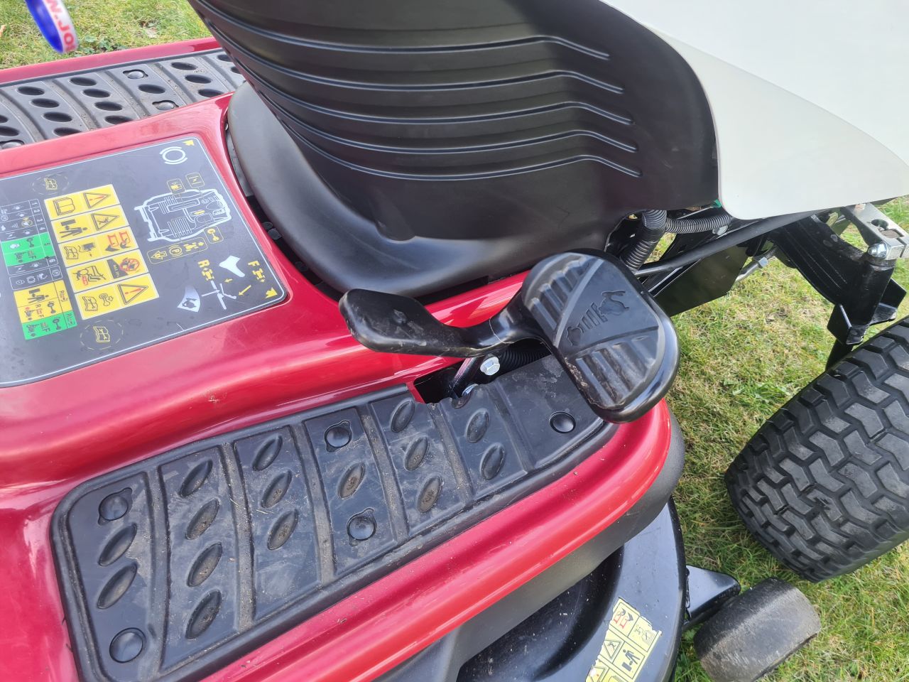 Gutbrod GLX 105 RH-K V Twin kawasaki motor 103 draaiuren.