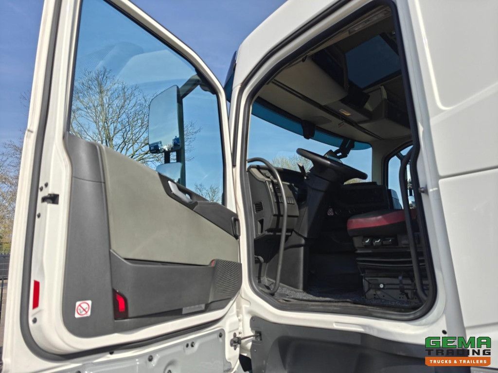 Volvo FH420 6x2 SleeperCab Euro6D - LB - ADR EXII/EXIII FL/AT