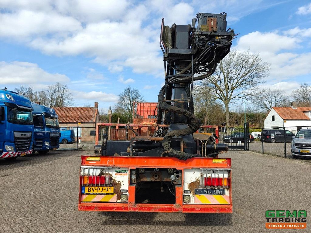 Terberg FM2850-T 10x4/6 Globetrotter Euro4 - Penz 16200HL + Grab - Controllable from the crane - Road plates - NL truck