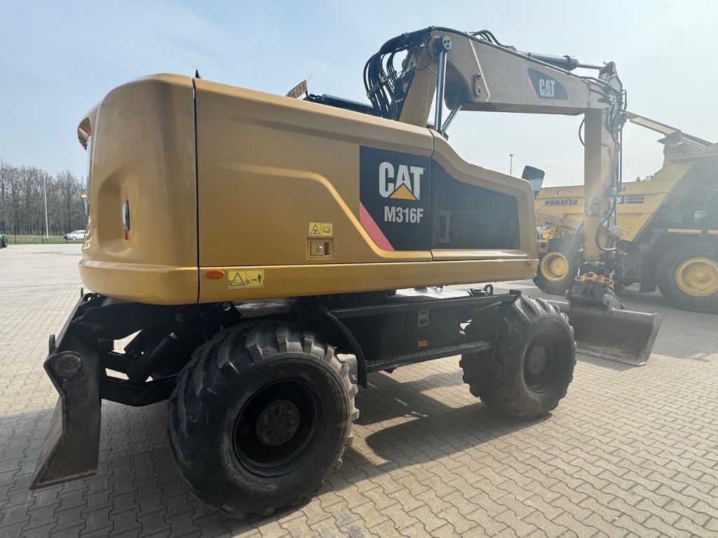 CAT M316F