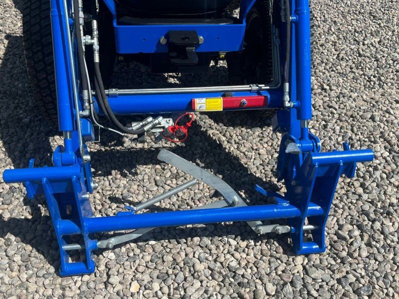 Solis H26 HST Turfdæk og Frontlæsser