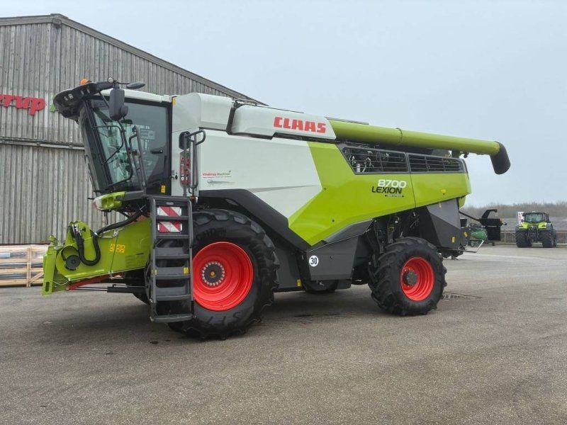Claas Lion 8700
