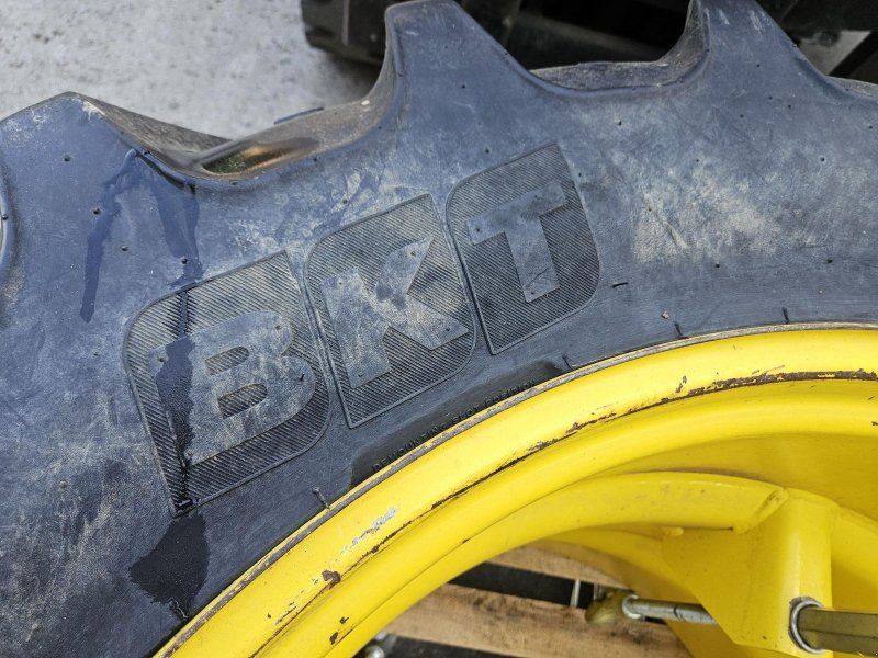 BKT Zwillingsbereifung