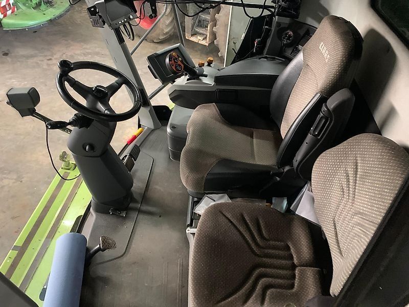 Claas LION 670 Terra Trac