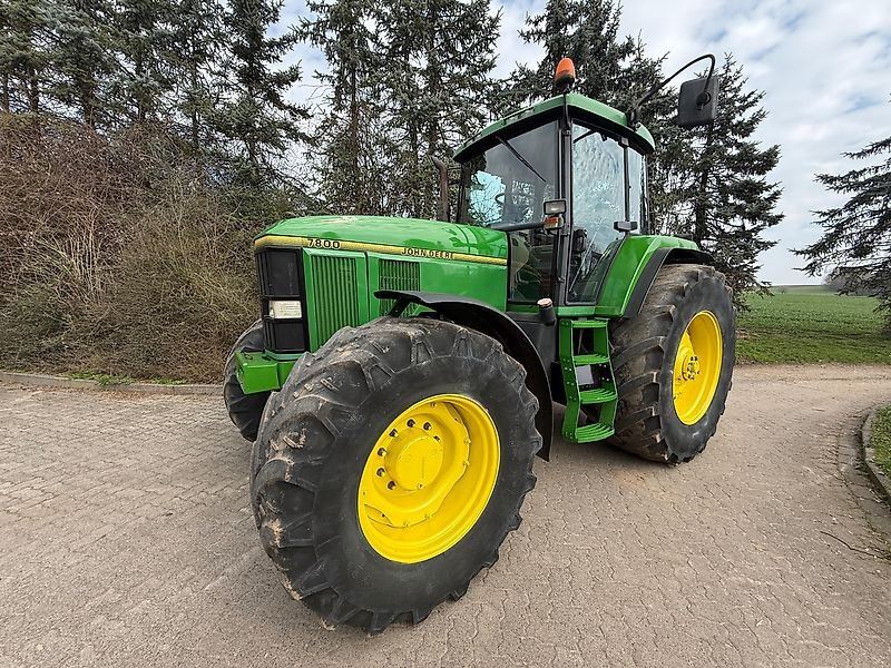 John Deere 7800