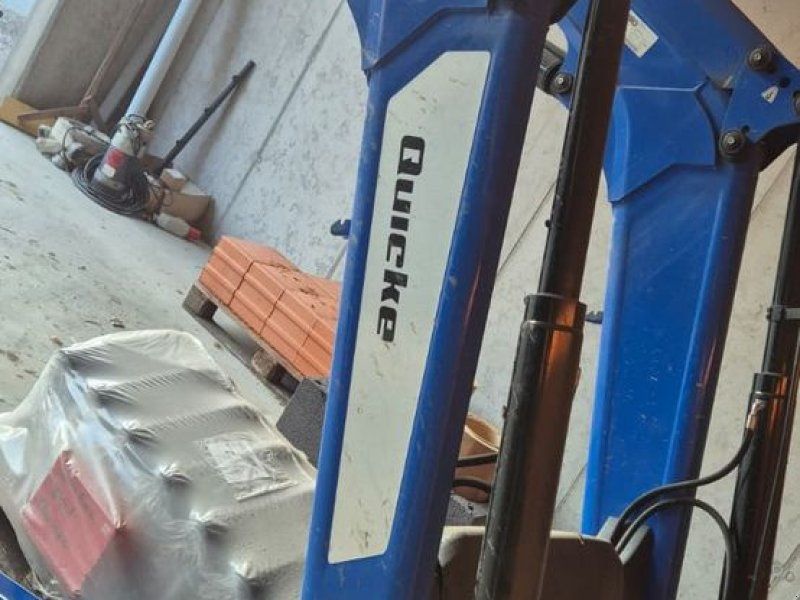 Quicke Q 6 M Schwinge