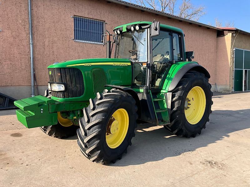 John Deere 6920