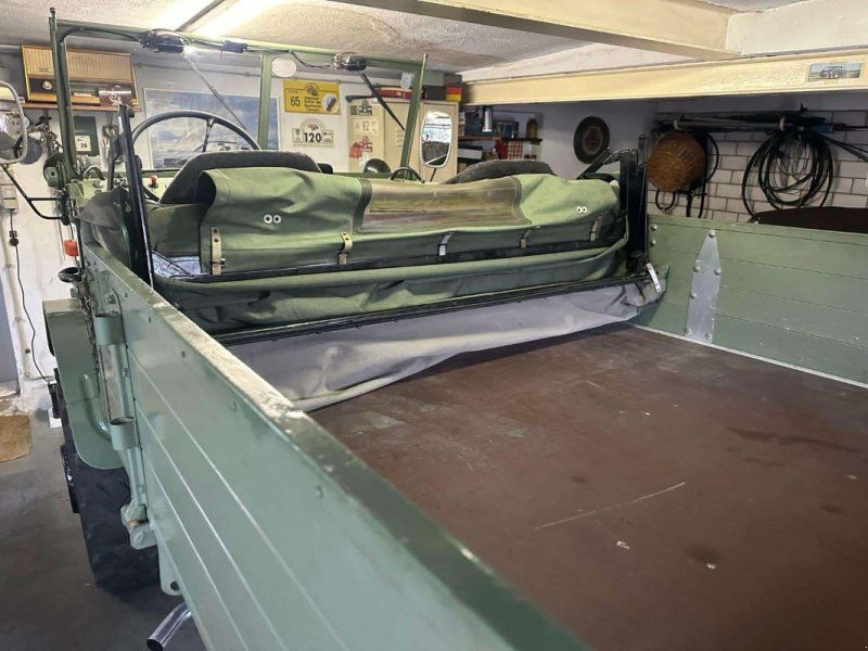 Mercedes U 411 hydraulikanlage, Zapfwelle vorne