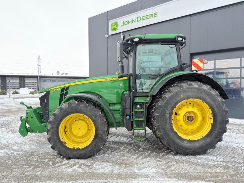 John Deere 8370R