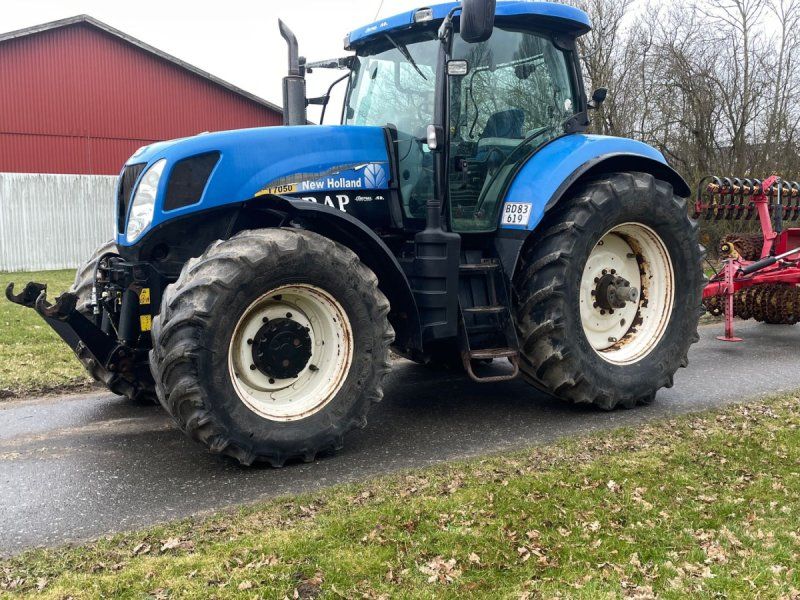New Holland 7050 Med GPS