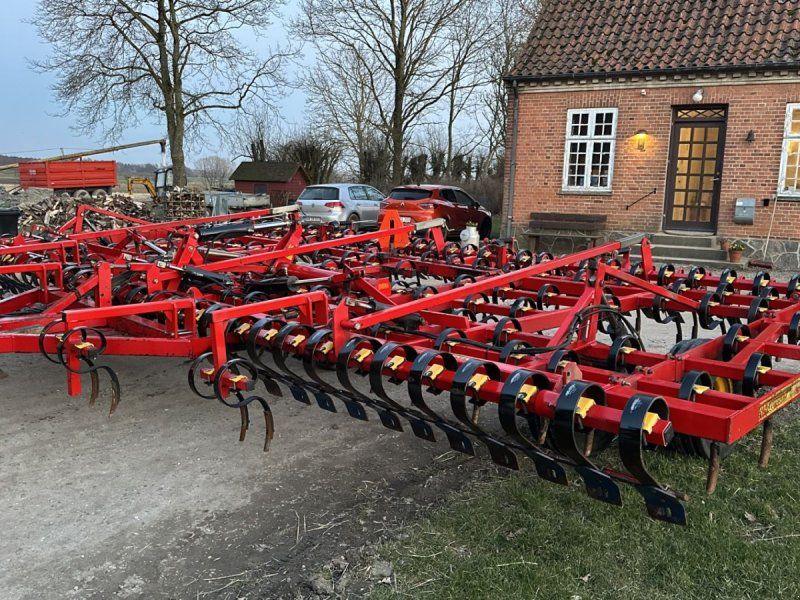 Väderstad NZ Aggrressive NZA 800. Med dobbelt crossboard og efterharve