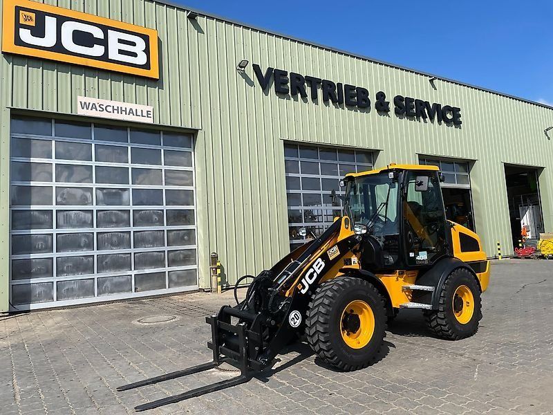 JCB 409