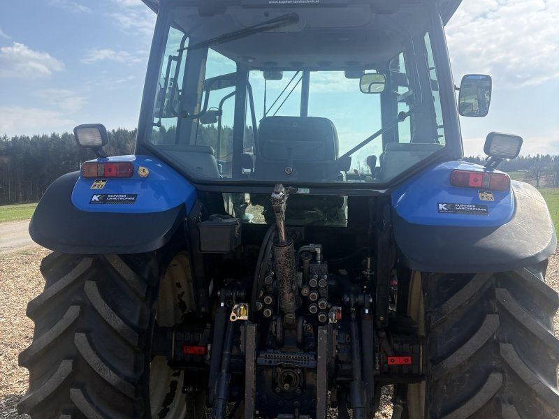 New Holland TS100