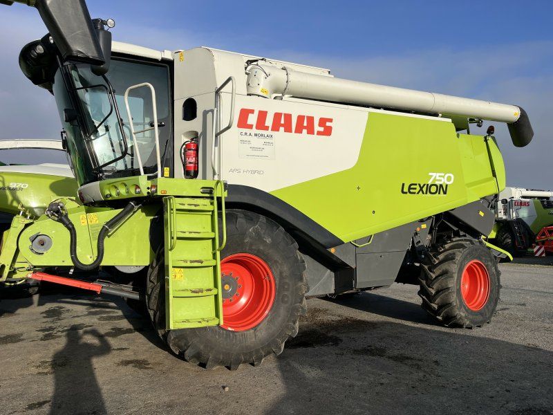Claas LION 750