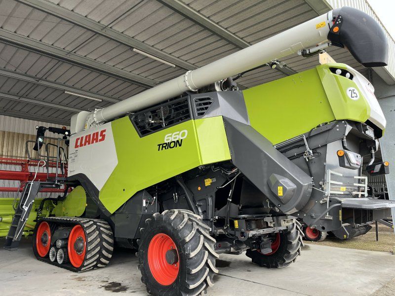 Claas TRION 660 TT 4RM +V770