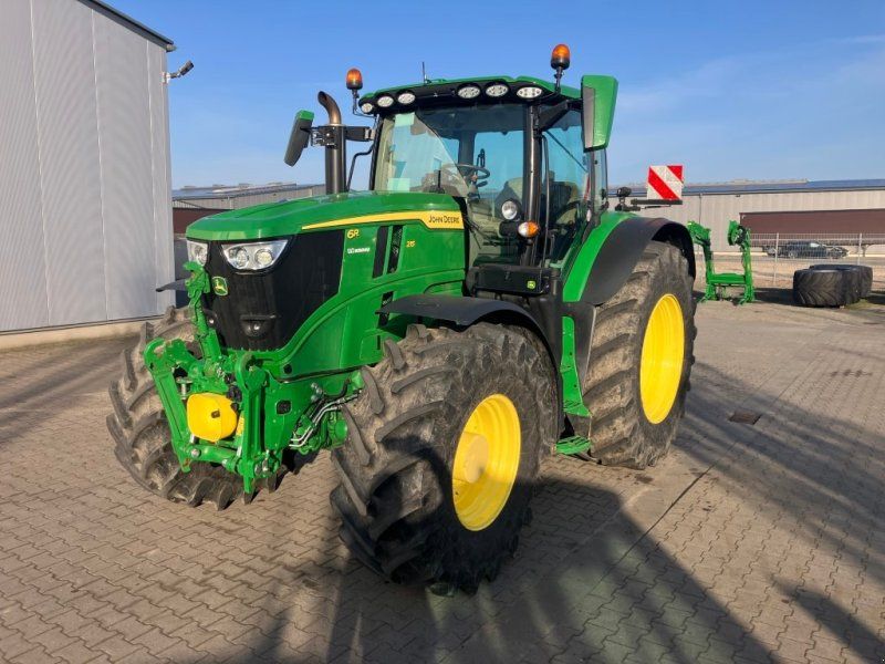 John Deere 6R 215