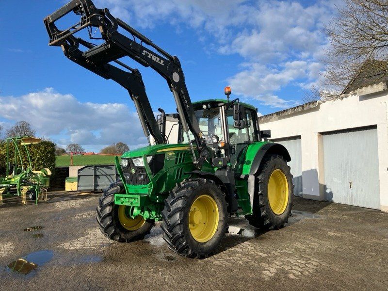 John Deere 6120M