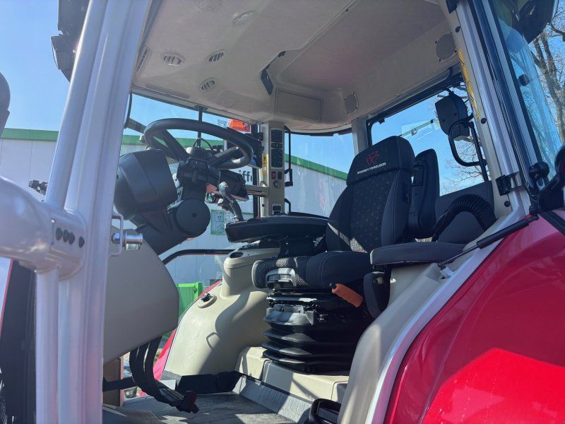 Massey Ferguson 7S.165 Dyna-VT EXCLUSIVE