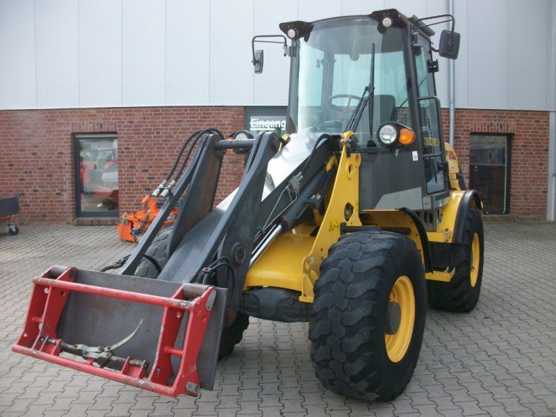 New Holland W80 BTC