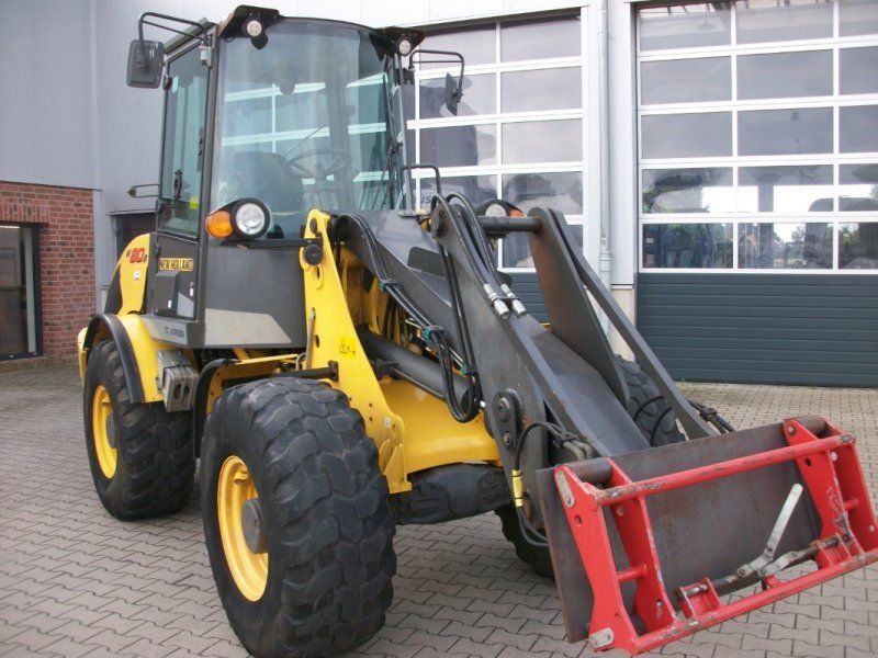 New Holland W80 BTC