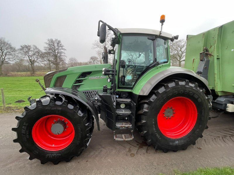 Fendt 824 SCR