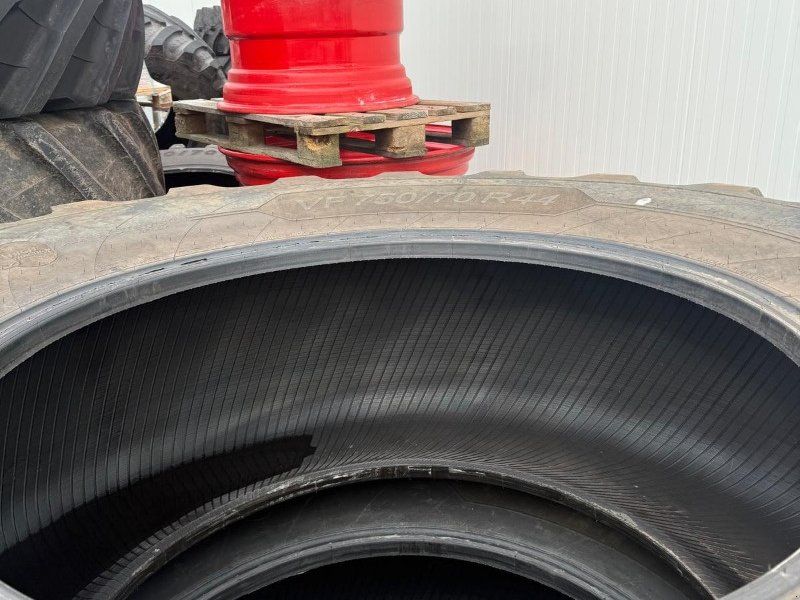 Michelin 2x VF750/70 R44 Axiobib2
