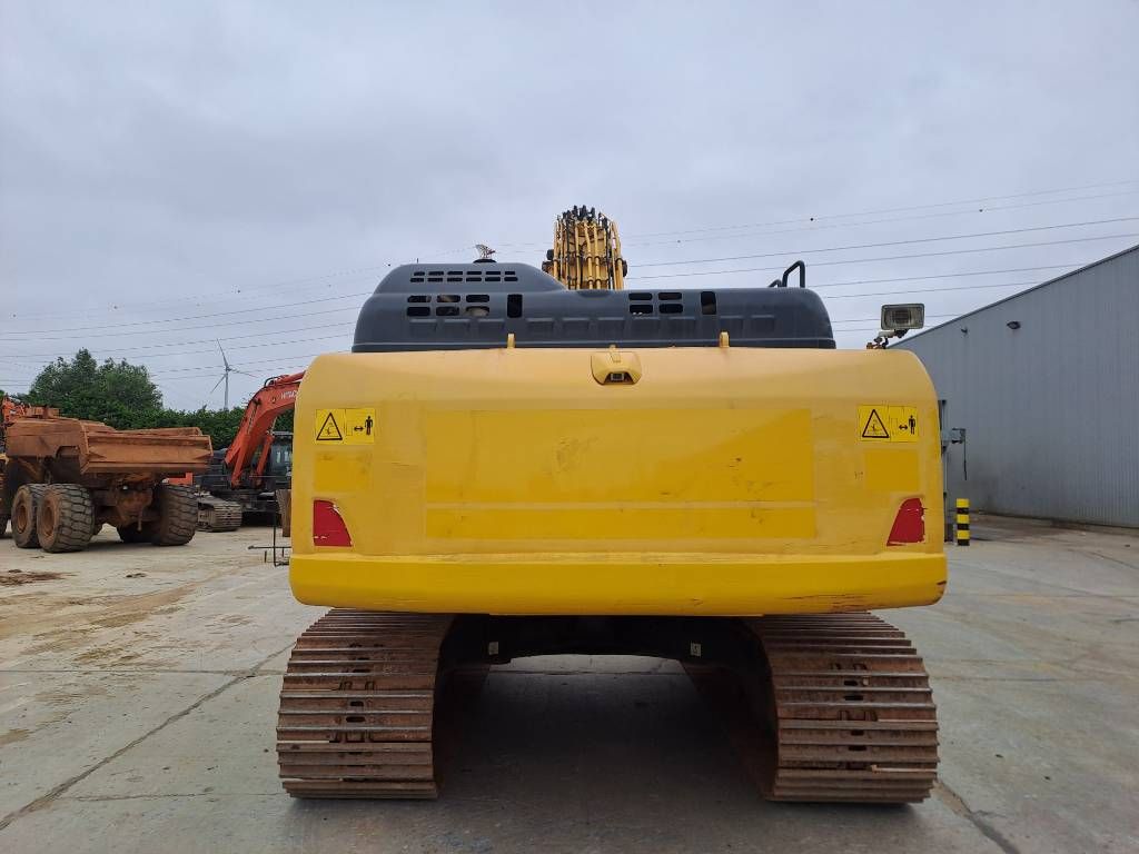 Komatsu HB365LC-3 Hybrid