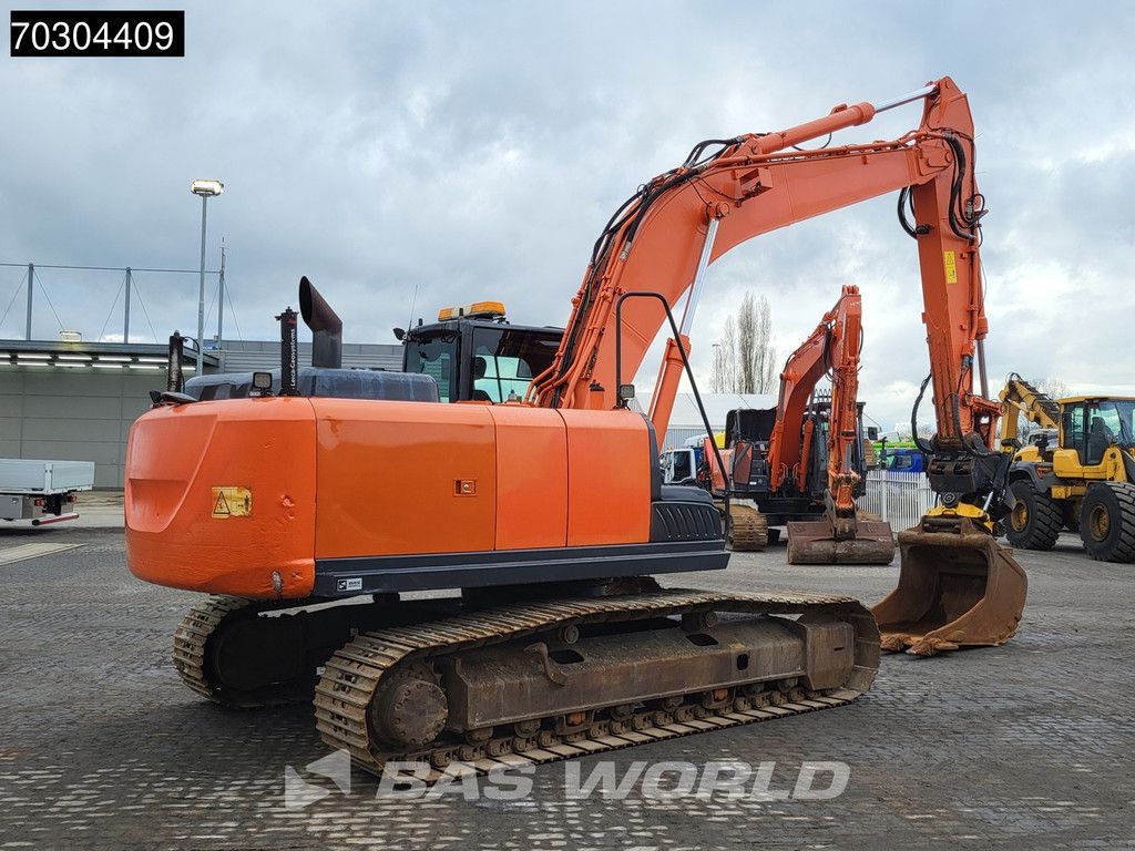 Hitachi ZX210 LC-5B Tiltrotator - GPS