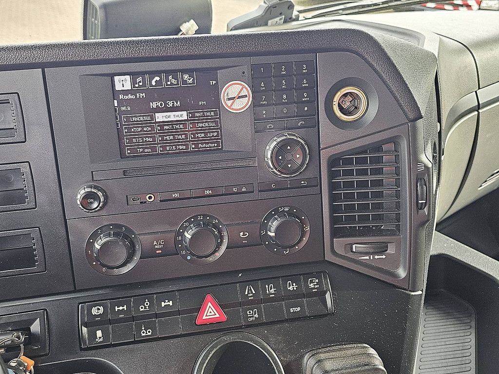 MERCEDES-BENZ ANTOS 2540 getränke,6x2*4